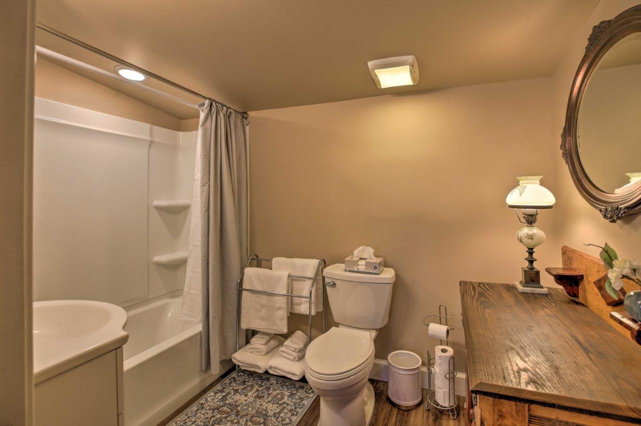 Chic Main Street Retreat Less Than 7 Mi To Ky Horse Park! Apartment Georgetown Bagian luar foto